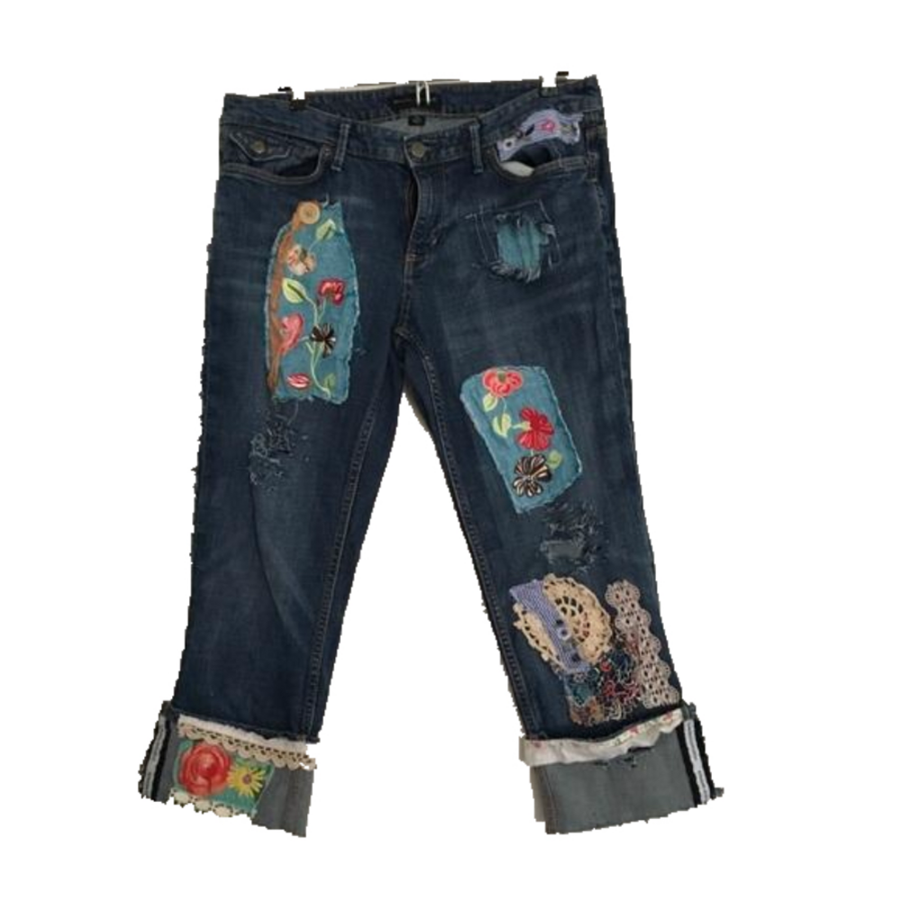 Denim Capri Cuffed Pants Size 10 - Picture 2 of 16